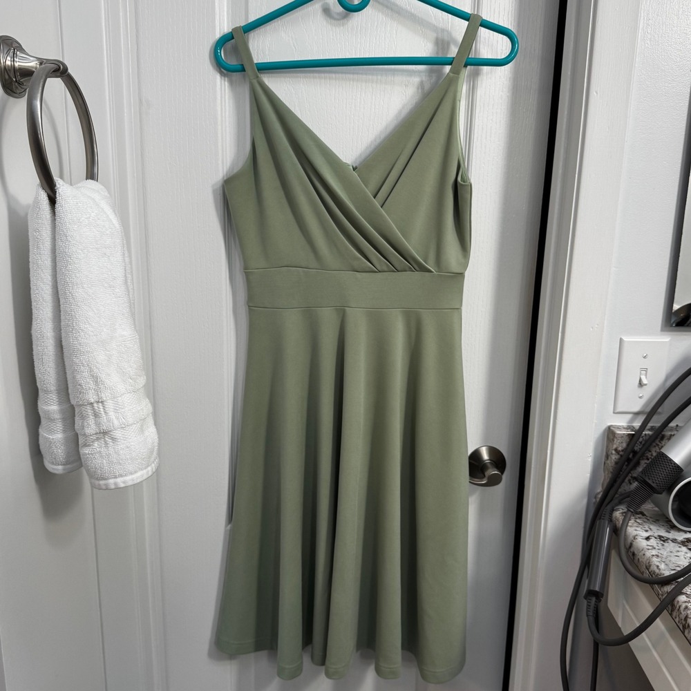 Beautiful Sage Green Sleeveless A-Line Mini Dress, Size M - Excellent Condition!